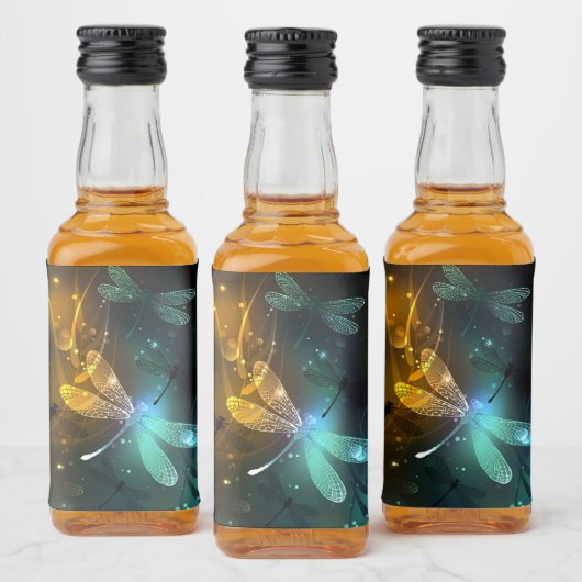 Grüner Libellenflug Alkoholflaschenetikett (Flaschen)