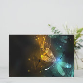 Grüner Libellenflug Briefpapier (Stehend Vorderseite)