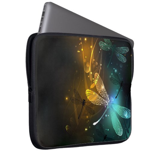 Grüner Libellenflug Laptopschutzhülle (Vorne Rechts)