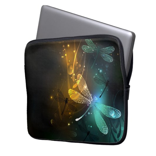 Grüner Libellenflug Laptopschutzhülle (Vorderseite Links)