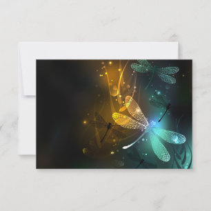 Grüner Libellenflug Mitteilungskarte