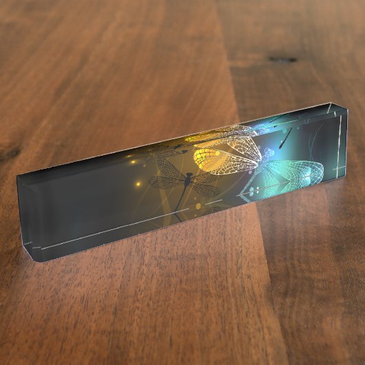 Grüner Libellenflug Namensplakette (Seite)