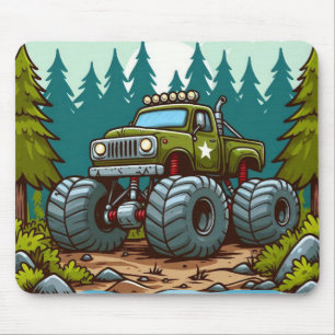 Grüner LKW im Wald Mousepad