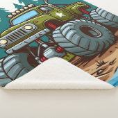 Grüner LKW im Wald Sherpadecke (3/4)