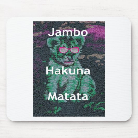 Grüner Löwe mit rosa Brille "Hakuna Matata" Kunst Mousepad (Vorne)