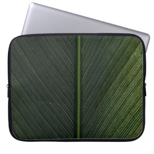 Grüner Metallstab auf schwarz-weiß pinstrix texti Laptopschutzhülle