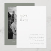 Grüner Minimalistischer Text und Foto Save the Dat Einladung (Vorne/Hinten)
