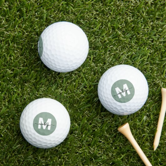 Grüner Monogramm Anfangsname Personalisiert Golfball (Insitu Gras)