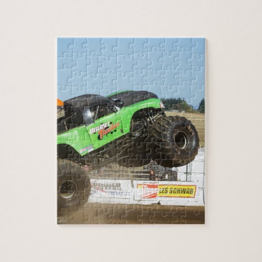 Grüner Monster-Truck in Aktion Puzzle (Vertikal)