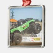 Grüner Monster-Truck in Aktion Silbernes Ornament (Links)