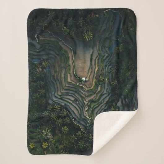 Grüner Moos auf schwarzem Felsen Sherpadecke (Vorderseite)