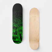 Grüner Mutant schwarze geometrische Gradientenwirb Skateboard (Vorderseite)