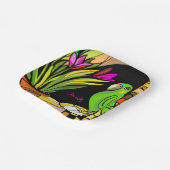 Grüner Papagei mit orangefarbenen und gelben Pappteller (Gewinkelt)