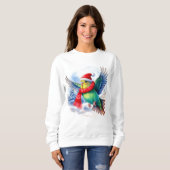 Grüner Paraket in Winterhut und Scarf Sweatshirt (Vorne ganz)