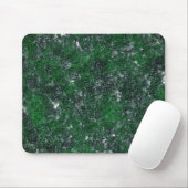 Grüner Pilz auf weißem grauem Fels oder Baumstamm Mousepad (Mit Mouse)