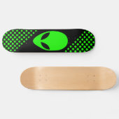 Grüner Raum-alien-Neonkopf Skateboard (Horizontal)