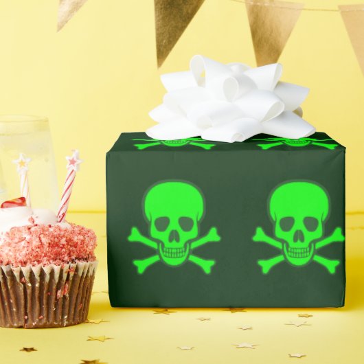 Grüner Schädel und Kreuzknochen Geschenkpapier (Geburtstagsparty)