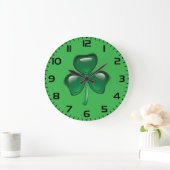 Grüner Shamrock-Kleeblatt Große Wanduhr (Zuhause)