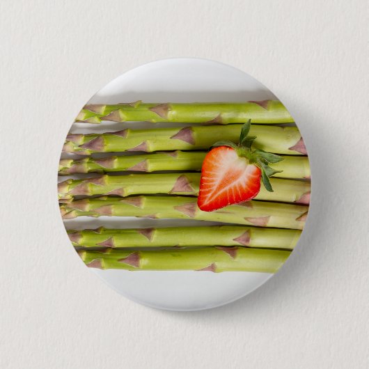 Grüner Spargel mit Erdbeerbeerübersicht Button (Vorderseite)