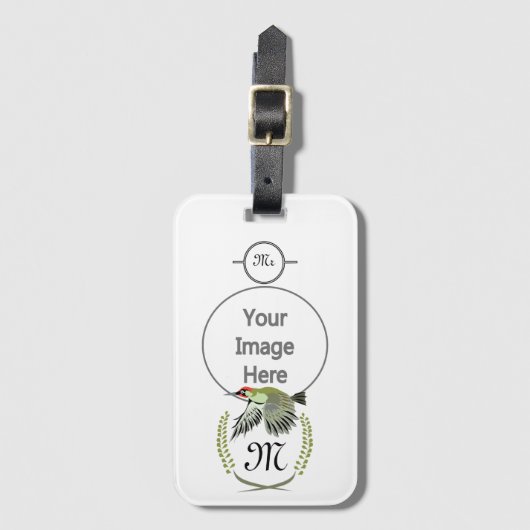 Grüner Specker im Flug Monogram Gepäckanhänger (Vorderseite Vertikal)