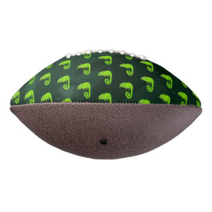 Grüner süßer Chamäleon Football