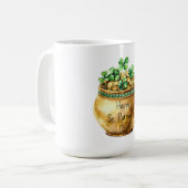 Grüner Topf mit Gold Shamrocks St. Patrick's Day Kaffeetasse (Vorderseite Links)