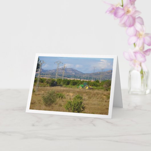 Grüner Traktor in grünen Feldern, Valencia, Spanie Karte (Orchidee)