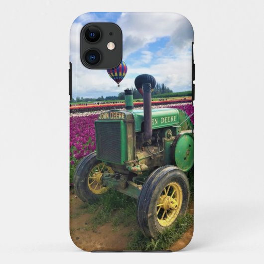 Grüner Traktor in Tulip Field, Oregon Case-Mate iPhone Hülle (Rückseite)