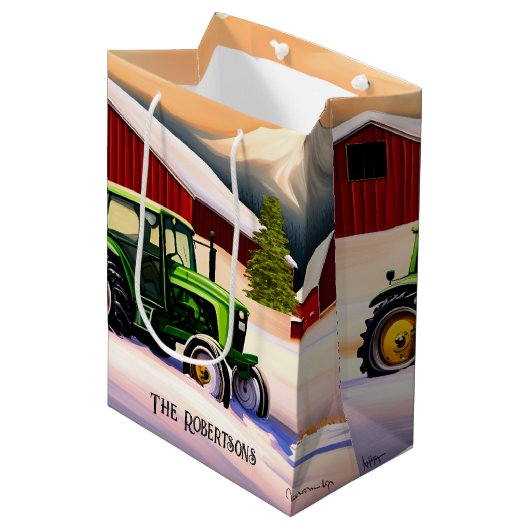 Grüner Traktor und Roter Stall Mittlere Geschenktüte (Vorderseite Schrägansicht)