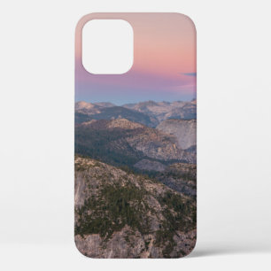 GRÜNER UND BRAUNER BERG UNTER BEWÖLKTEM HIMMEL BEI Case-Mate iPhone HÜLLE