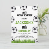 Grüner und schwarzer Fußball Einladung zum Geburts (Stehend Vorderseite)