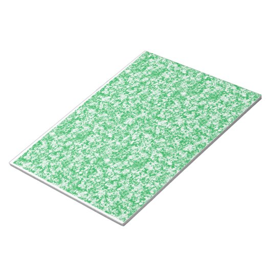 grüner und weißer Hintergrund mit kleinen weißen P Notizblock (angewinkelt)