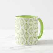Grüner vertikaler ogee Musterhintergrund Tasse (VorderseiteRechts)