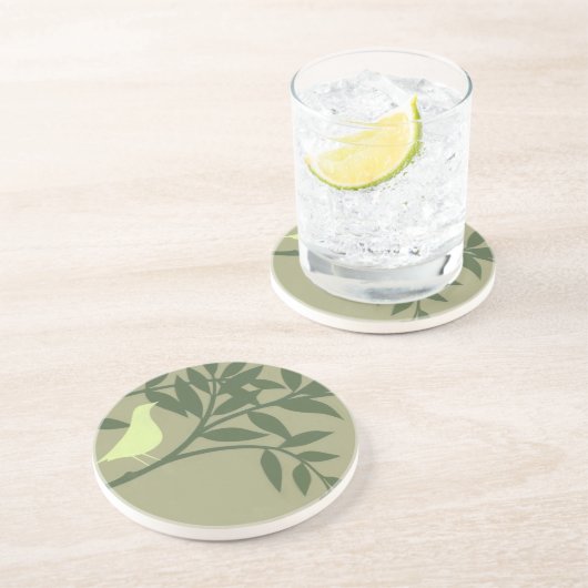 Grüner Vogel auf grünem Zweig Getränkeuntersetzer (Seite)
