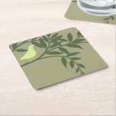 Grüner Vogel auf grünem Zweig Rechteckiger Pappuntersetzer (angewinkelt)