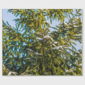Grüner Weihnachtsbaum im Schnee Geschenkpapier (Flach)