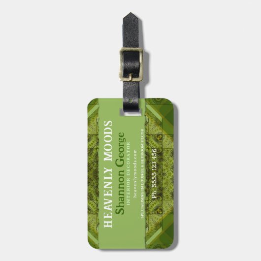 Grünes Abstraktes Patchwork mit Logos Gepäckanhänger (Vorderseite vertikal)