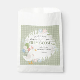 Grünes Albernes Gänse Floral Gingham Birthday Dess Geschenktütchen