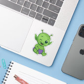 Grünes Alien-Baby Aufkleber (Laptop mit iPhone)
