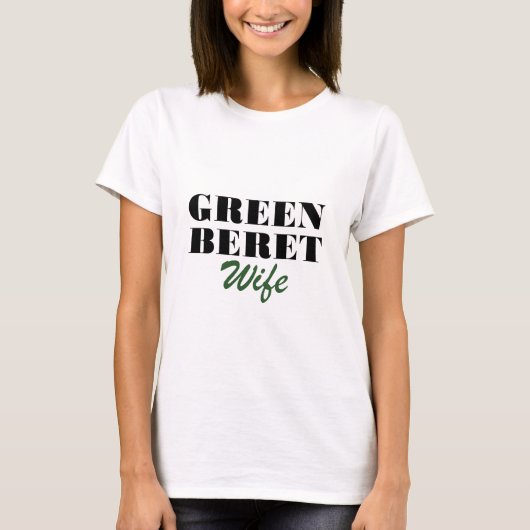 Grünes Barett-Ehefrau T-Shirt (Vorderseite)