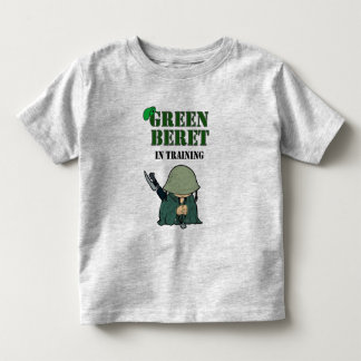 Grünes Barett im Training Kleinkind T-shirt