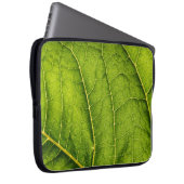 Grünes Blatt Laptopschutzhülle (Vorne Rechts)