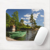 Grünes Boot in einem Fjord in Norwegen mousepad (Mit Mouse)