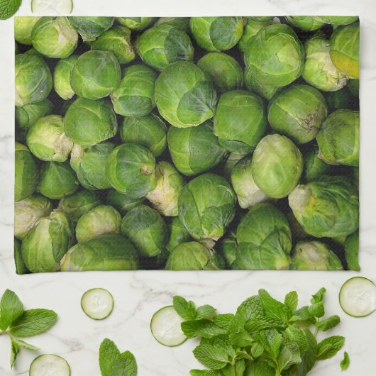 Grünes Brüsseler Gemüsemuster Handtuch (Gefaltet)