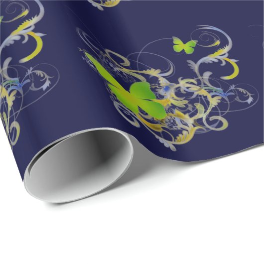 Grünes Butterflys Geschenkpapier (Rolleneckpunkt)