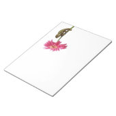 Grünes Chamäleon auf rosa Blume Notizblock (angewinkelt)