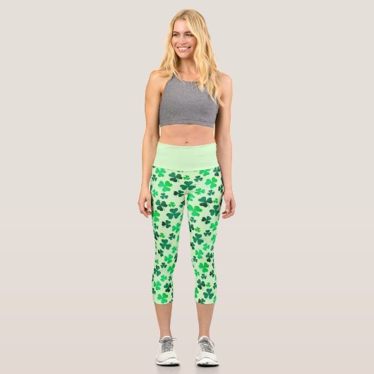 Grünes Clover Kleeblatt Leaf Muster Elegant Capri Leggings (Vorderseite)