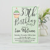 Grünes Cupcake 30. Geburtstags-Party Einladung (Stehend Vorderseite)