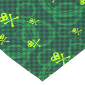 Grünes Emo Muster mit Kreisen Kurzer Tischläufer (Ecke)