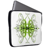 Grünes Empire Stammesdesign Laptopschutzhülle (Vorne Rechts)
